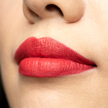 Load image into Gallery viewer, Fresh Kiss Matte Lipstick